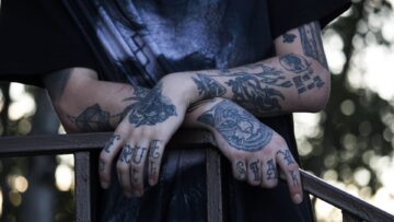Татуировки темные и синие