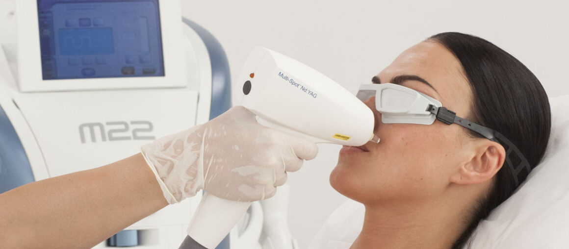 Популярный косметологический аппарат для лазерных процедур